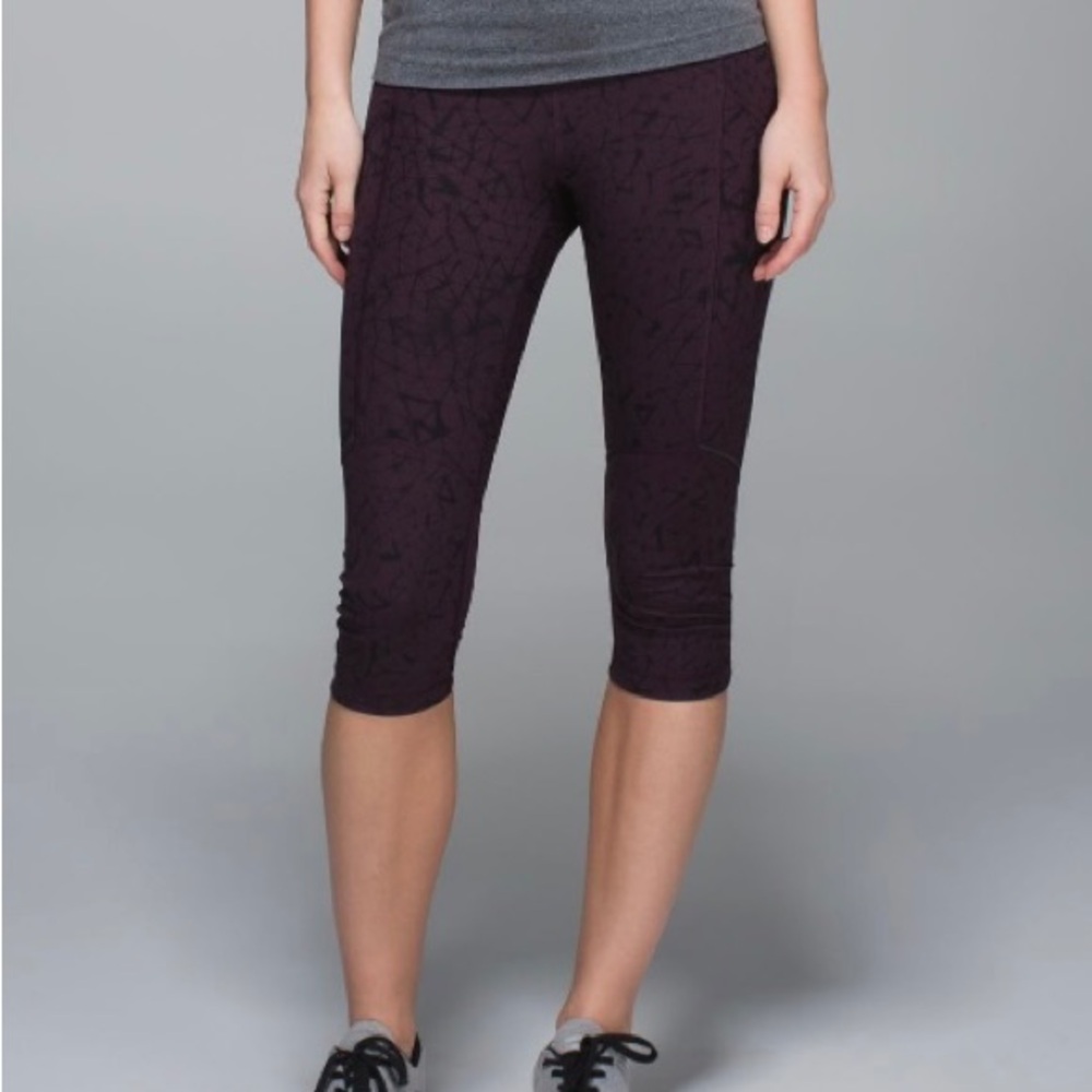 Lululemon Stash It Crop- Full-on Luxtreme